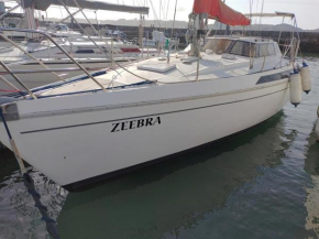 Zeebra - Jeanneau Espace 1000 sailboat